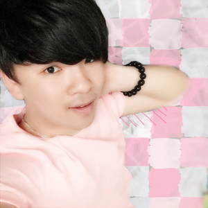 鲁鲁美女裸体艺术照
